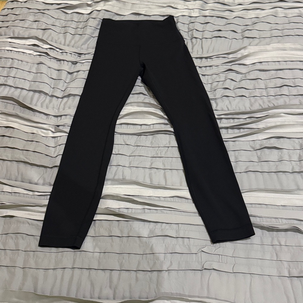 Lululemon Wunder Train Size 4 Black 25”